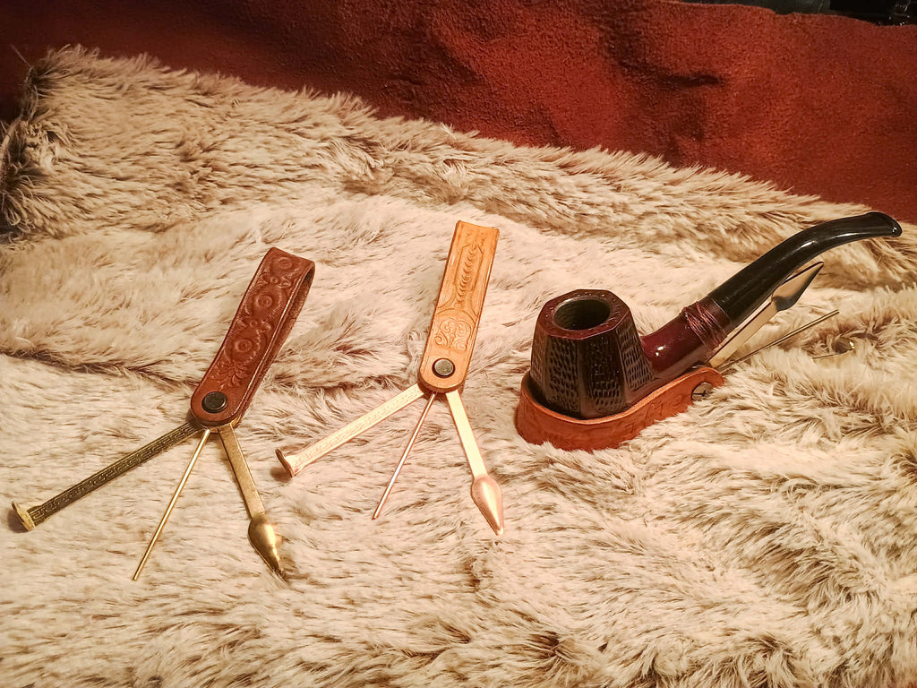 Leather pipe tool holder set