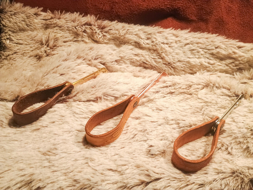 Leather pipe tool holder set